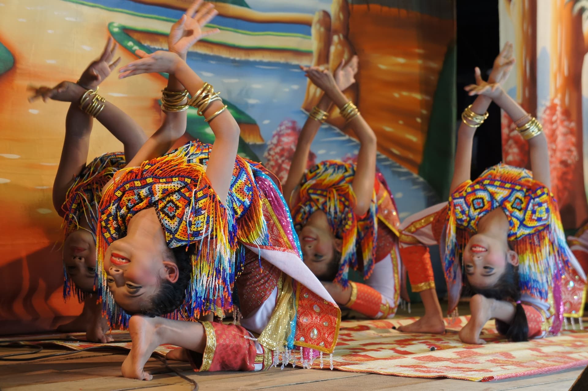 Traditionelle thailändische Tänze